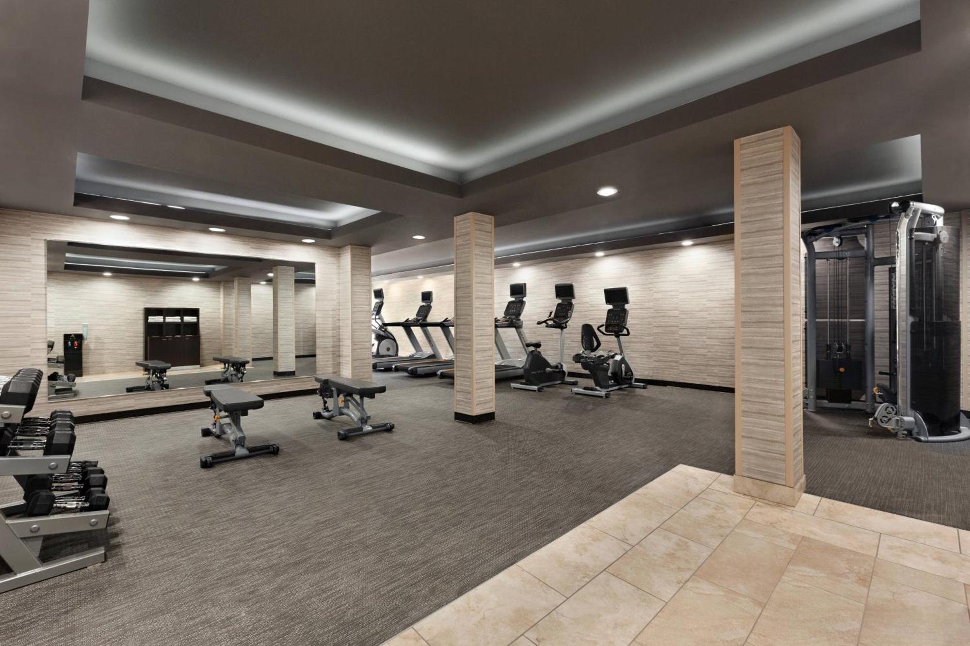 Courtyard By Marriott Tulsa Central Ngoại thất bức ảnh