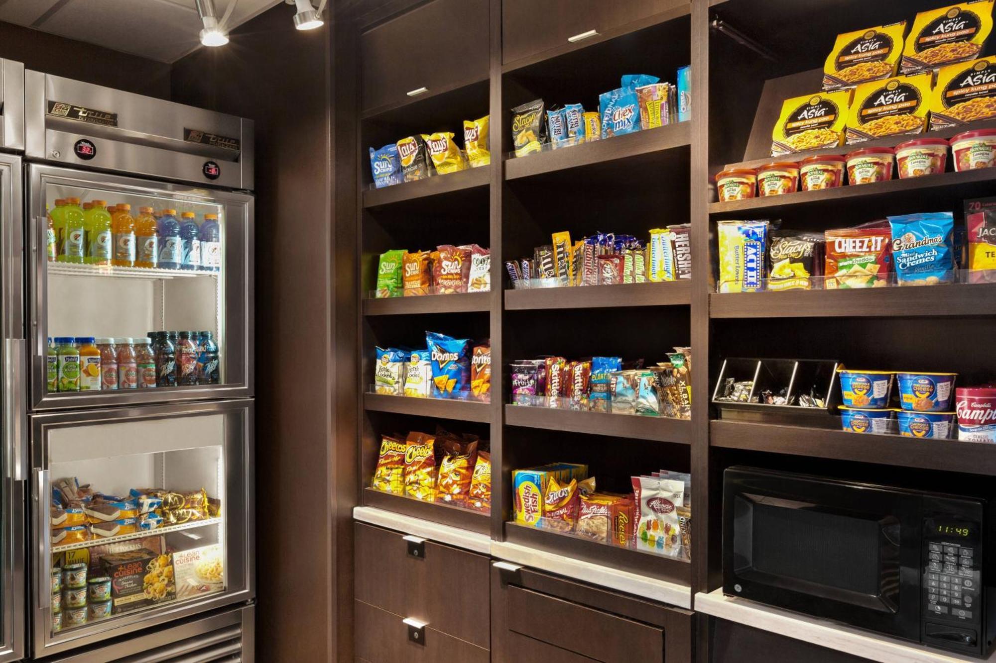 Courtyard By Marriott Tulsa Central Ngoại thất bức ảnh