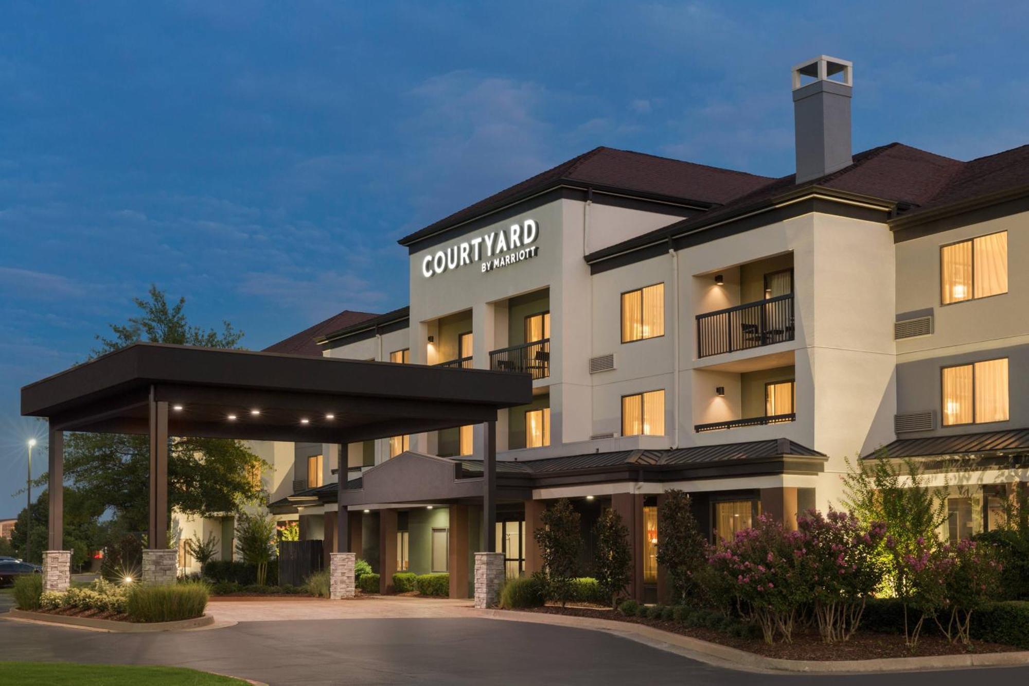 Courtyard By Marriott Tulsa Central Ngoại thất bức ảnh